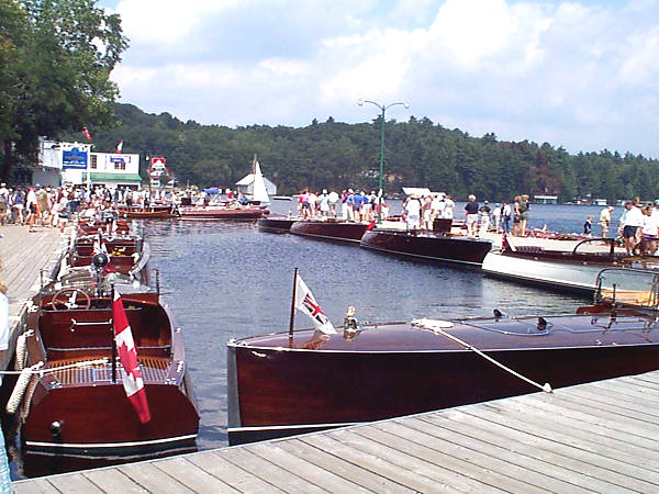 AntiqueBoatShow.jpg