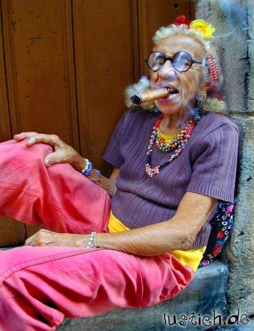 563-hippie-oma.jpg