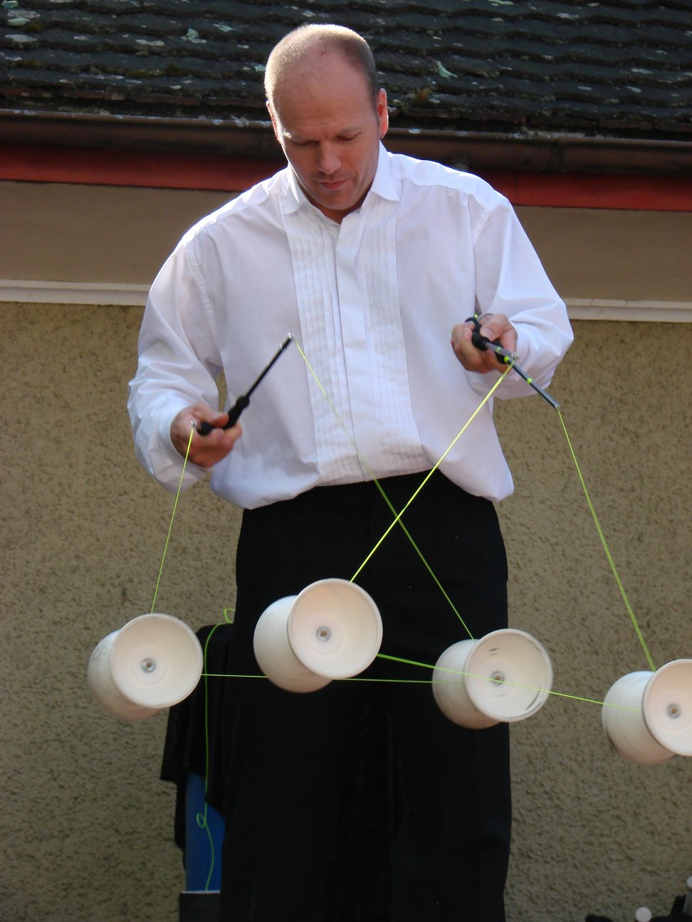 Gauklerfestival_Lenzburg_-_Diabolo.jpg