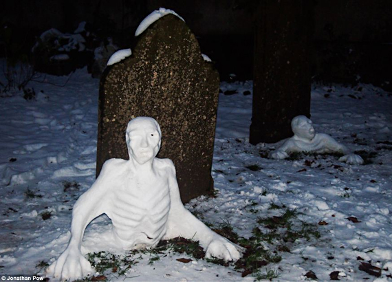 zombie-snowmen.jpg